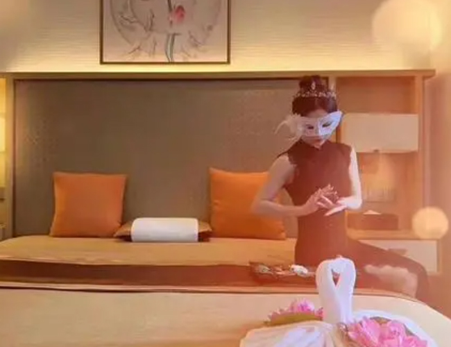 我在广州海珠体验了下高端男士按摩spa会馆，私人会所花样超多